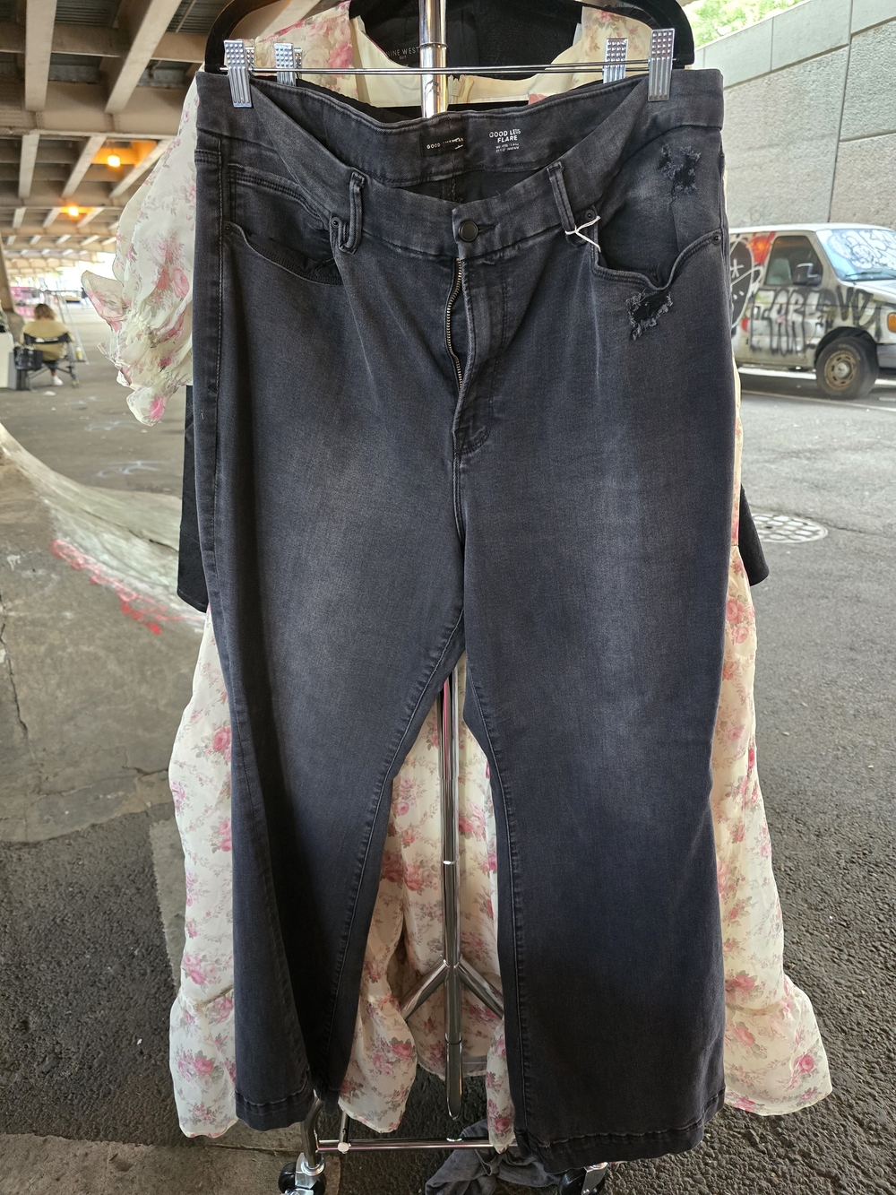 Good American Black Washed Relaxed Jeans (Fits 20-26) Good Legs Flare